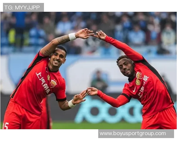 足球报：莱昂纳多出战英博前景乐观加布里埃尔恢复情况待定