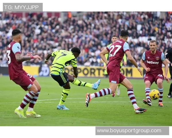 伊萨克禁区内精彩凌空抽射阿雷奥拉神勇扑救保住球门不失
